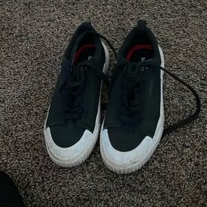 Levi’s shoes cleanable size 8.5
